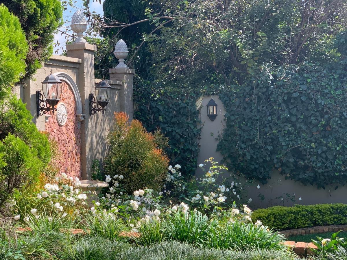 Villa Lugano Guesthouse Joanesburgo Exterior foto